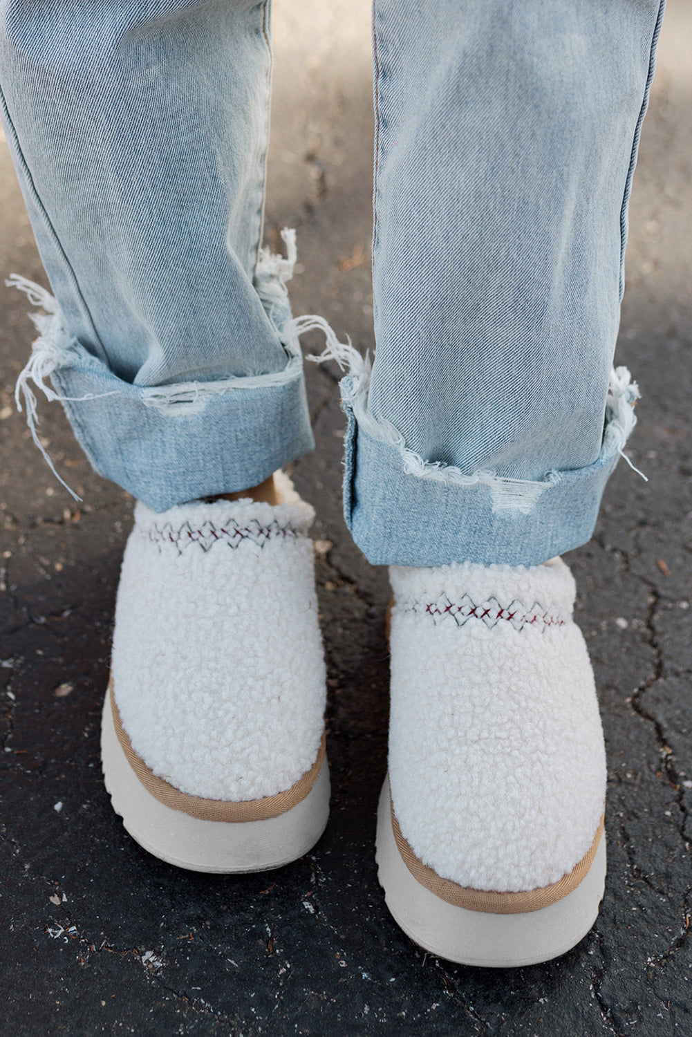 Embroidered Sherpa Thick Sole Boots